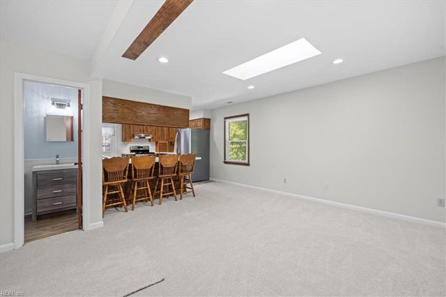 10 El Paso CT, Hampton, VA 23669
