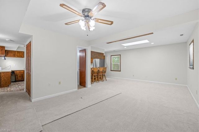 10 El Paso CT, Hampton, VA 23669