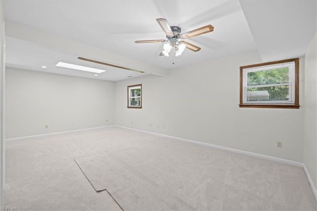 10 El Paso CT, Hampton, VA 23669