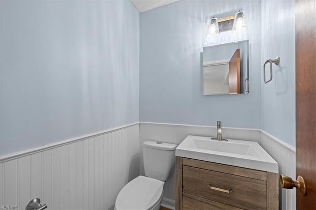 10 El Paso CT, Hampton, VA 23669