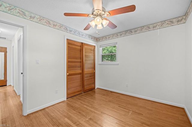 10 El Paso CT, Hampton, VA 23669