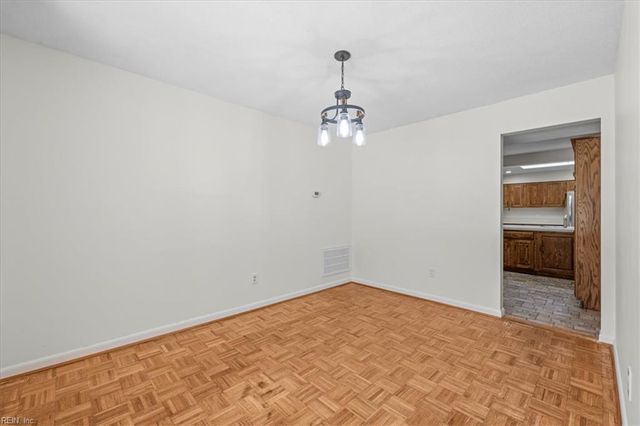 10 El Paso CT, Hampton, VA 23669