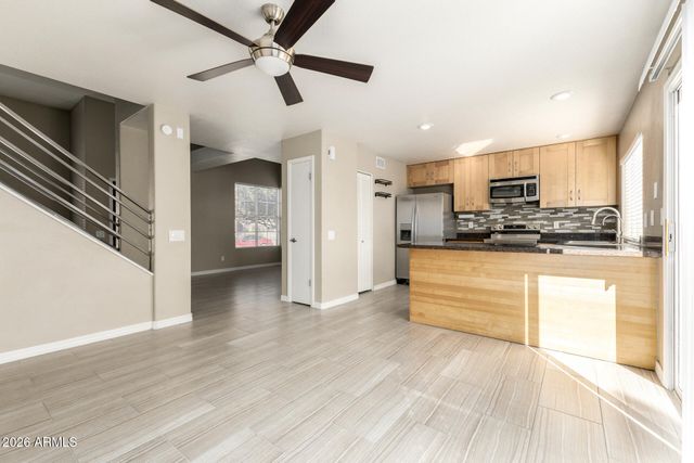 3807 E PARK Avenue, Phoenix, AZ 85044