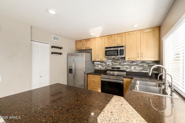 3807 E PARK Avenue, Phoenix, AZ 85044