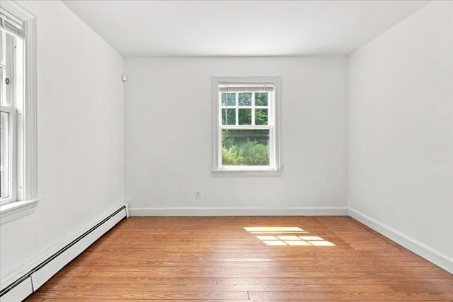 924 Washington St, Franklin, MA 02038