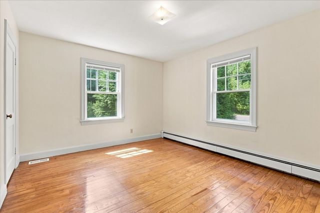 924 Washington St, Franklin, MA 02038