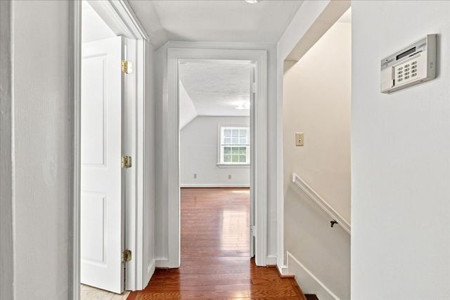 924 Washington St, Franklin, MA 02038