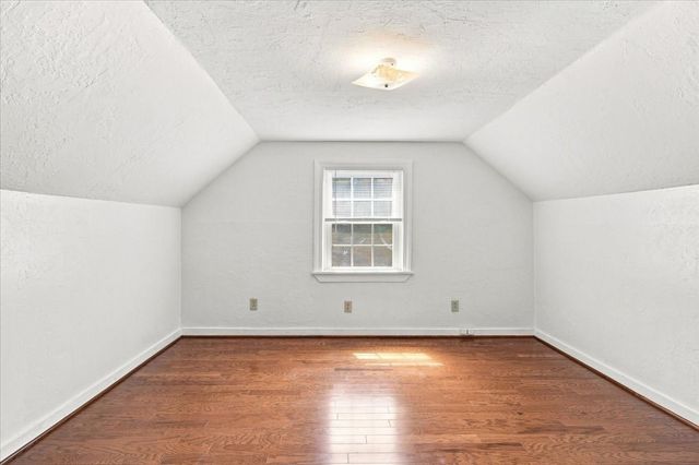924 Washington St, Franklin, MA 02038