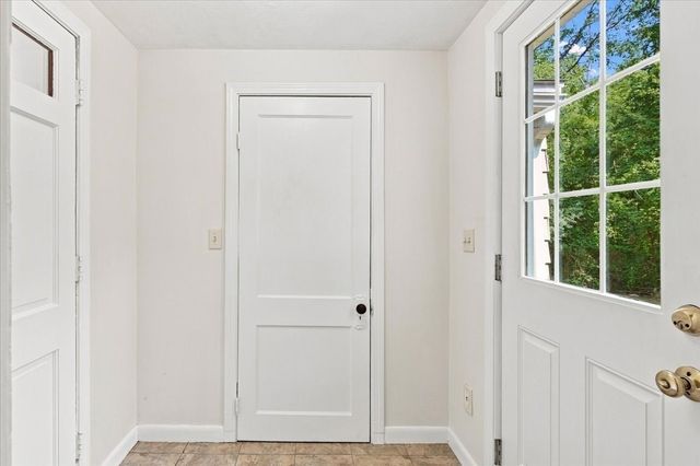 924 Washington St, Franklin, MA 02038
