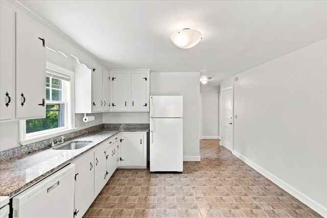924 Washington St, Franklin, MA 02038