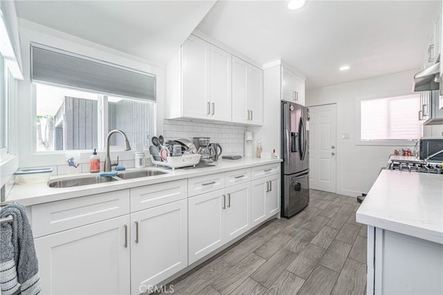 10919 Newville, Downey, CA 90241
