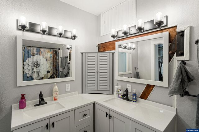 2222 NW Brownly Heights Dr, Corvallis, OR 97330