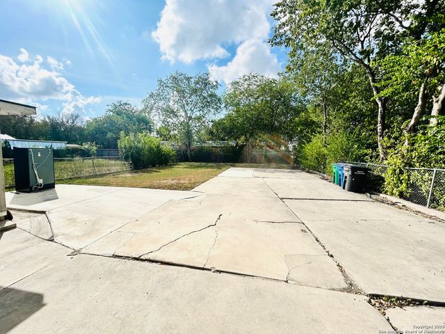 614 El Monte, San Antonio, TX 78212