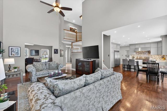 764 Charleston Oaks Drive, Ballwin, MO 63021