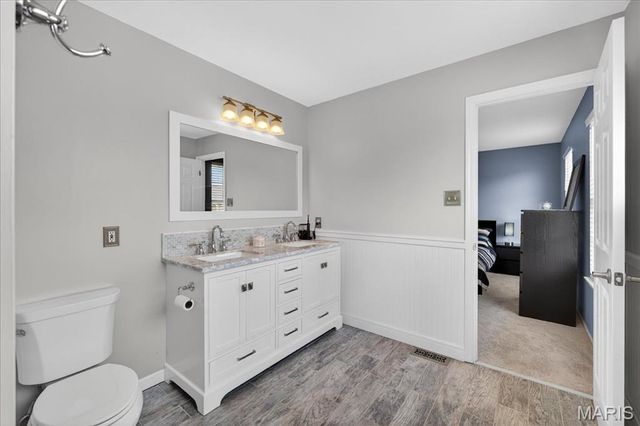 764 Charleston Oaks Drive, Ballwin, MO 63021