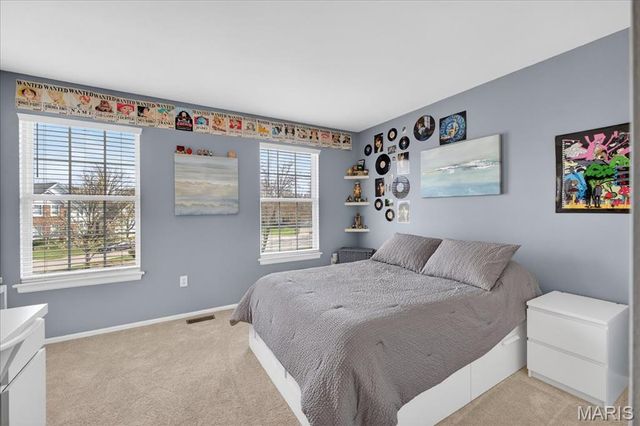 764 Charleston Oaks Drive, Ballwin, MO 63021