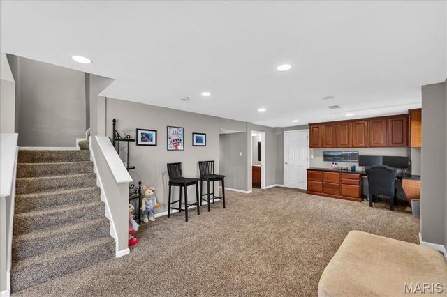 764 Charleston Oaks Drive, Ballwin, MO 63021