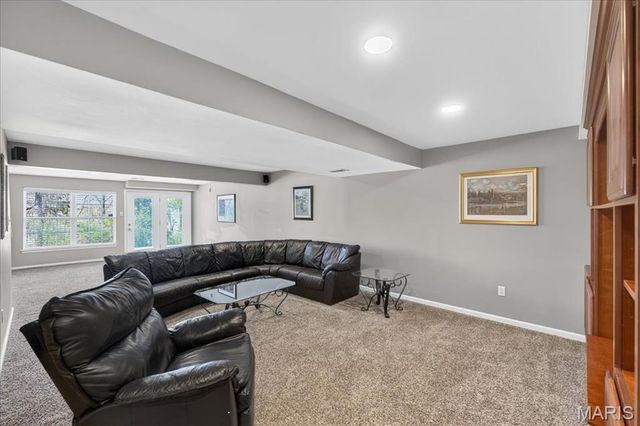 764 Charleston Oaks Drive, Ballwin, MO 63021