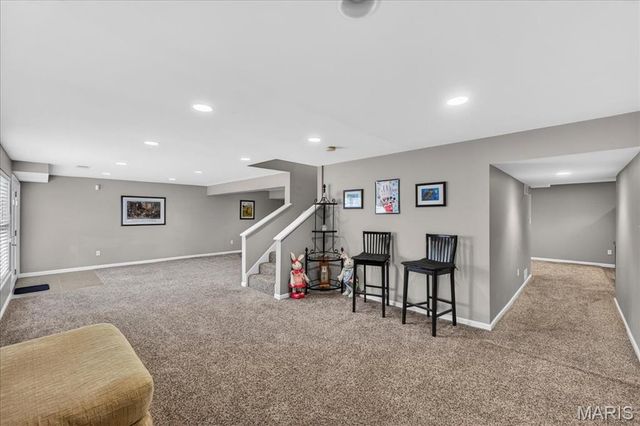 764 Charleston Oaks Drive, Ballwin, MO 63021