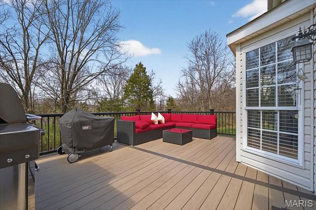 764 Charleston Oaks Drive, Ballwin, MO 63021