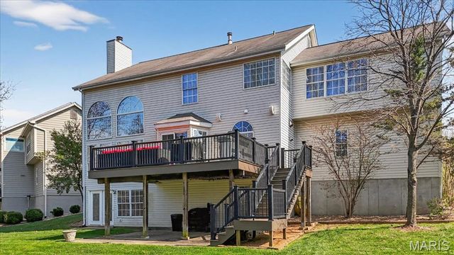 764 Charleston Oaks Drive, Ballwin, MO 63021