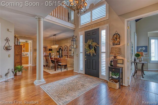 7490 Pine Vista Drive, Brighton, MI 48116