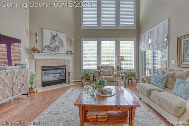 7490 Pine Vista Drive, Brighton, MI 48116