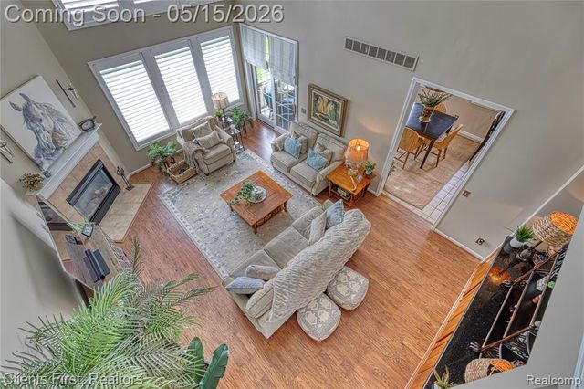 7490 Pine Vista Drive, Brighton, MI 48116