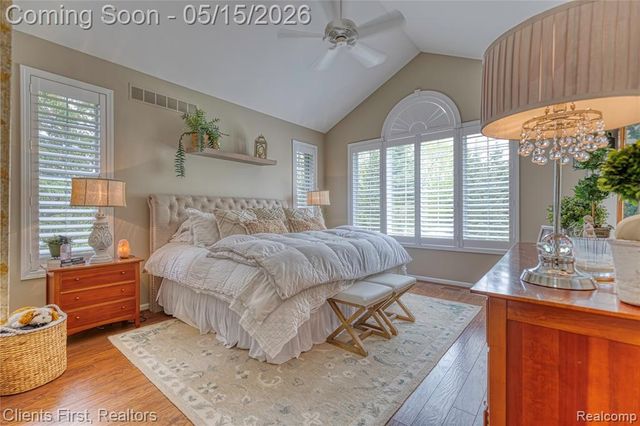 7490 Pine Vista Drive, Brighton, MI 48116