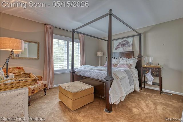 7490 Pine Vista Drive, Brighton, MI 48116