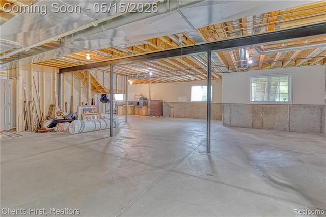 7490 Pine Vista Drive, Brighton, MI 48116