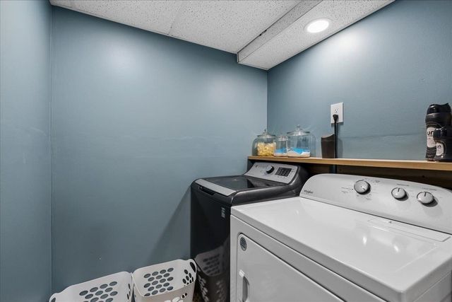 28 Dunvegan Woods Drive, Hampton, NH 03842