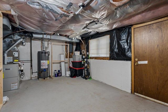 28 Dunvegan Woods Drive, Hampton, NH 03842