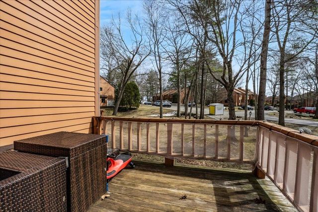 28 Dunvegan Woods Drive, Hampton, NH 03842