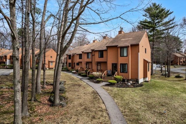 28 Dunvegan Woods Drive, Hampton, NH 03842