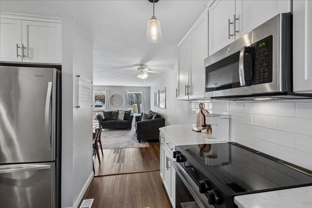 28 Dunvegan Woods Drive, Hampton, NH 03842