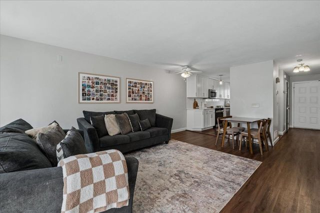 28 Dunvegan Woods Drive, Hampton, NH 03842