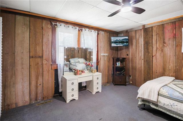 911 E 5th Street, Altamont, KS 67330