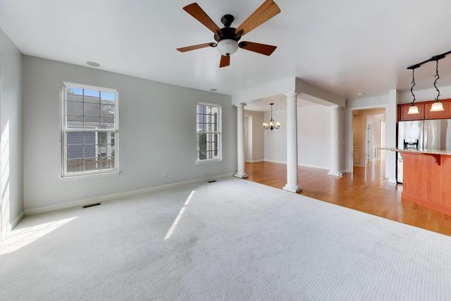 2804 Park Lane, Glenview, IL 60025
