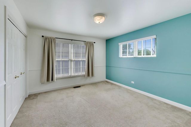 2804 Park Lane, Glenview, IL 60025