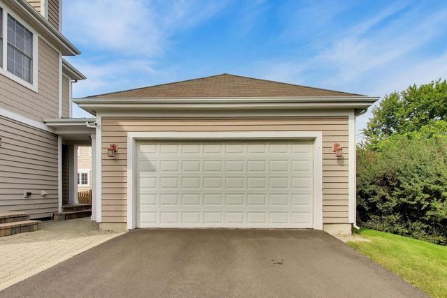 2804 Park Lane, Glenview, IL 60025