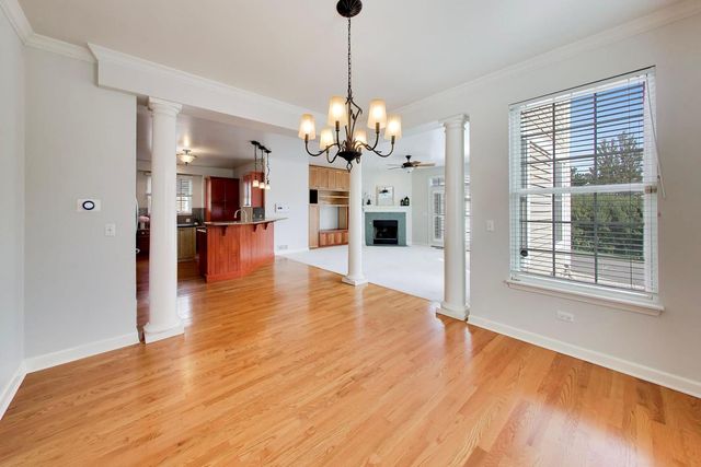 2804 Park Lane, Glenview, IL 60025