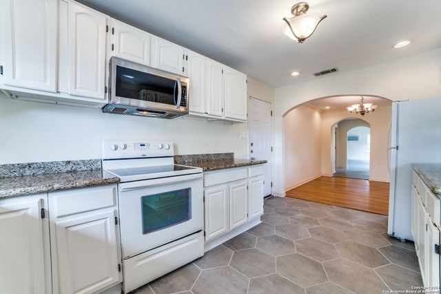 1149 Garraty Rd, San Antonio, TX 78209