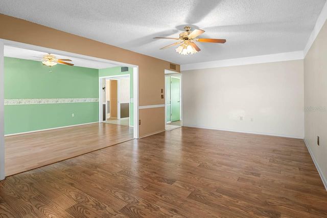 829 FOX HILLS DRIVE, Sun City Center, FL 33573