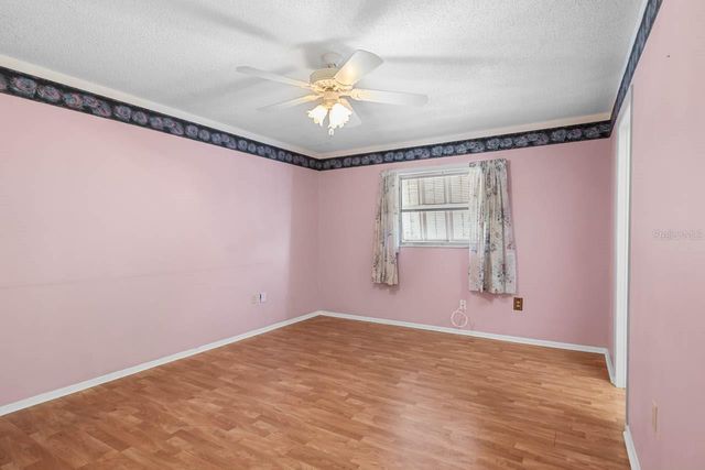 829 FOX HILLS DRIVE, Sun City Center, FL 33573