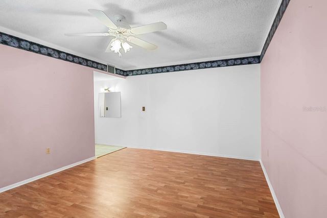 829 FOX HILLS DRIVE, Sun City Center, FL 33573