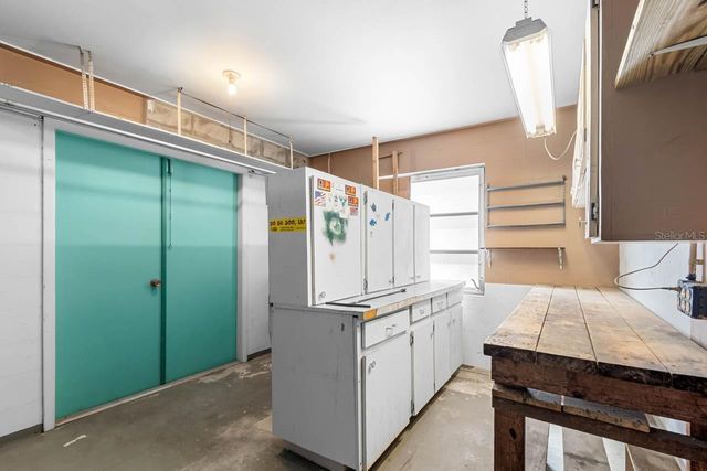 829 FOX HILLS DRIVE, Sun City Center, FL 33573