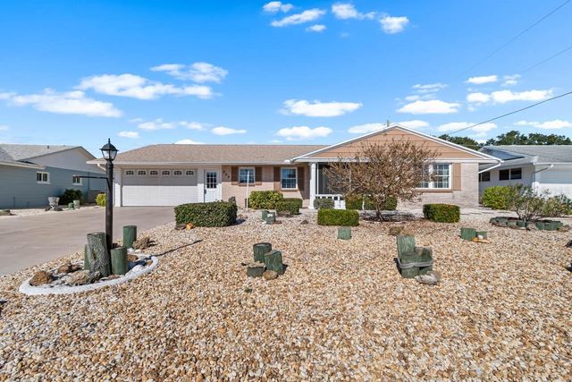 829 FOX HILLS DRIVE, Sun City Center, FL 33573