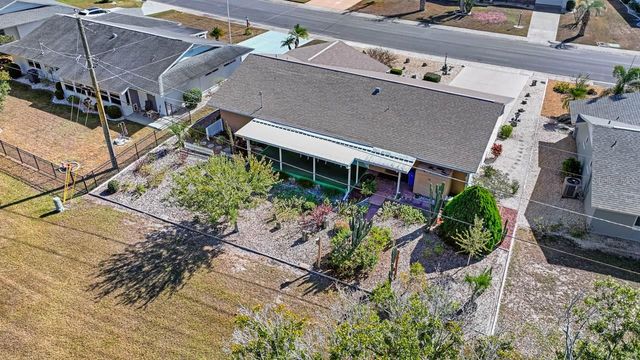 829 FOX HILLS DRIVE, Sun City Center, FL 33573