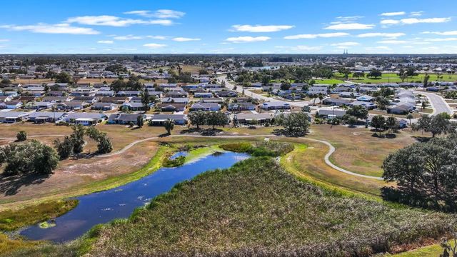 829 FOX HILLS DRIVE, Sun City Center, FL 33573